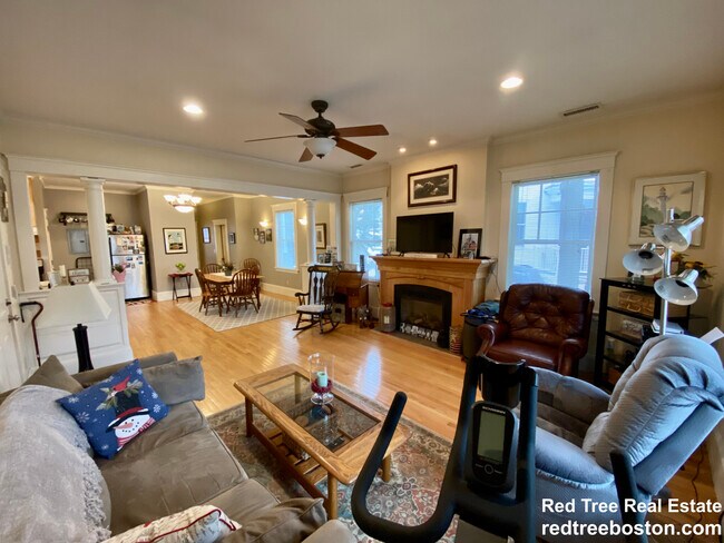 24 Grovenor Rd unit 1, Jamaica Plain, MA 02130 - photo 3