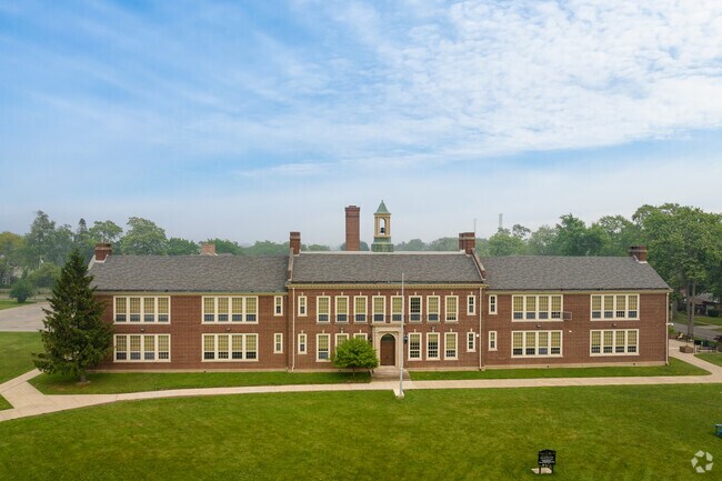 Maple Avenue Elementary School in North End prepares students well.