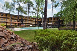 2300 Rebsamen Park Rd, Little Rock, AR 72202
