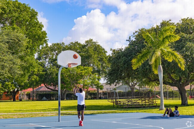 Lantana Pines residents can head to Maddock Park for a game of pick up basketball.