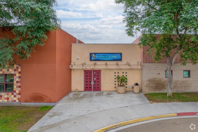 San Ysidro High School partners with parents to advocate for their students.
