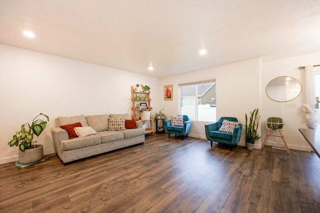 1859 S 410 W, Payson, UT 84651 - photo 3