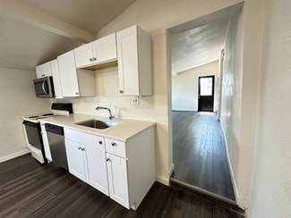 320 13th Ave Unit B, Greeley, CO 80631