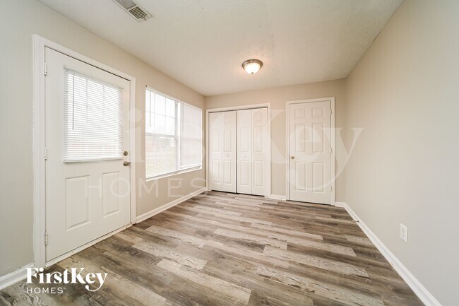 350 Country Club Dr, Jonesboro, GA 30238 - photo 5