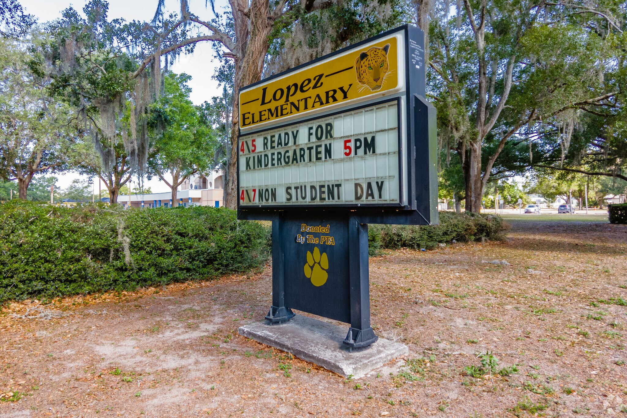 According to state test scores, 53% of students at Lopez Elementy are proficient in math and 50% in reading.