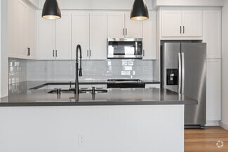 11059 Carlos St, Ventura, CA 93004