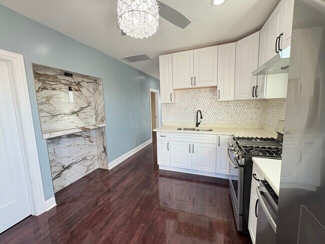 2026 W Mclean Ave unit 3, Chicago, IL 60647 - photo 5