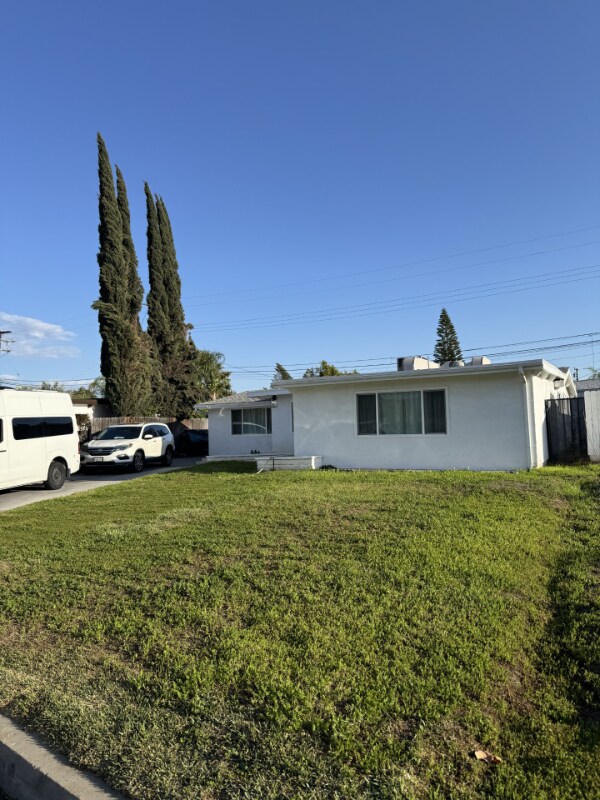 218 W Gragmont St, Covina, CA 91722
