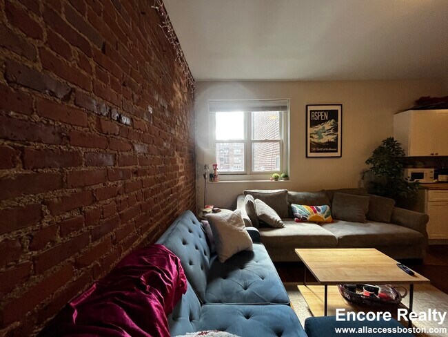 31 Stearns Rd unit 15-4, Brookline, MA 02446 - photo 6