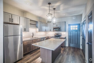 2344 Autumn Green Dr, Memphis, TN 38112