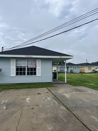 1711 Weyer St, Gretna, LA 70053