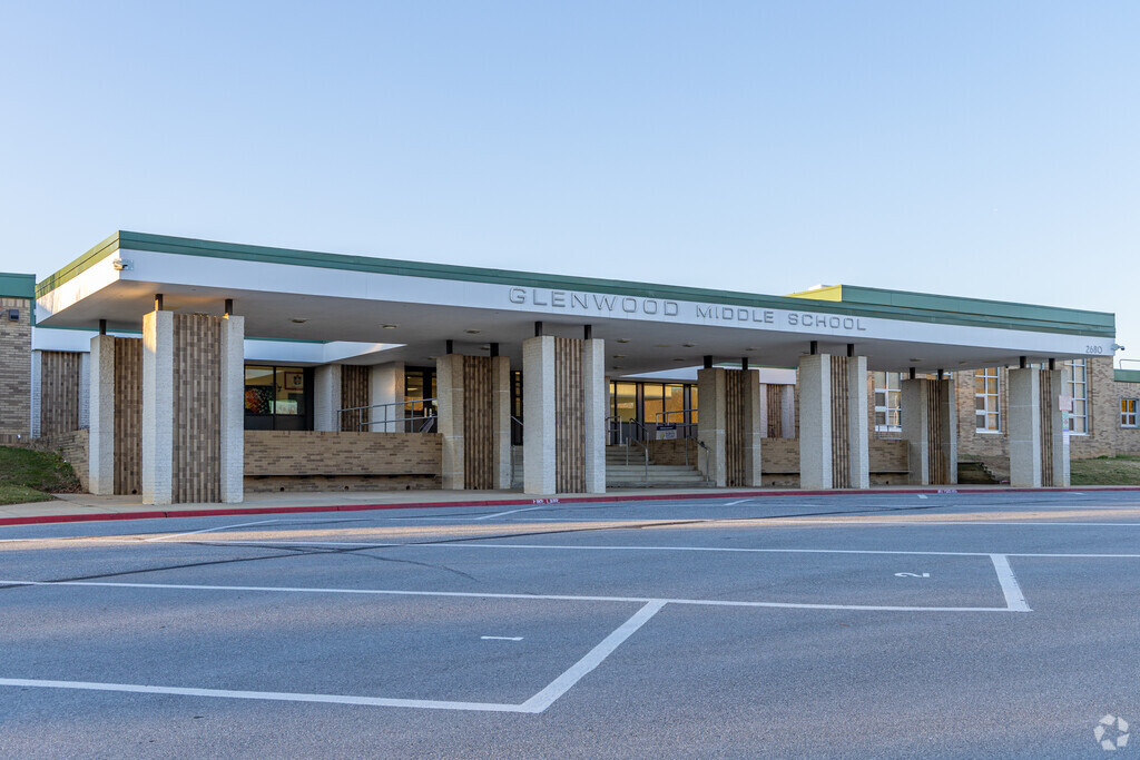 Welcome to Glenwood Middle School in Howard County, Maryland.