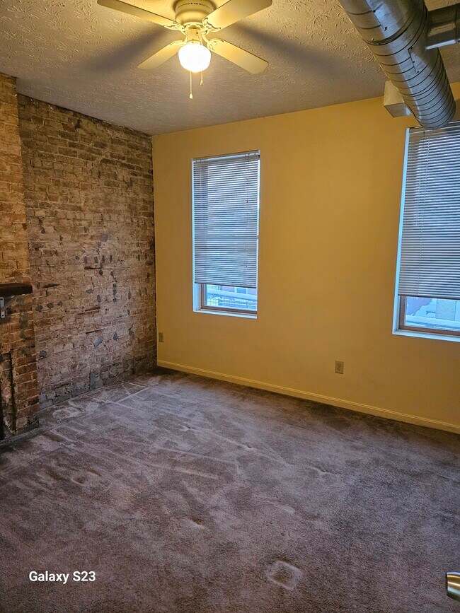 213 Findlay St unit 2, Cincinnati, OH 45202 - photo 7