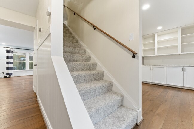 210 73rd St, Virginia Beach, VA 23451 - photo 7