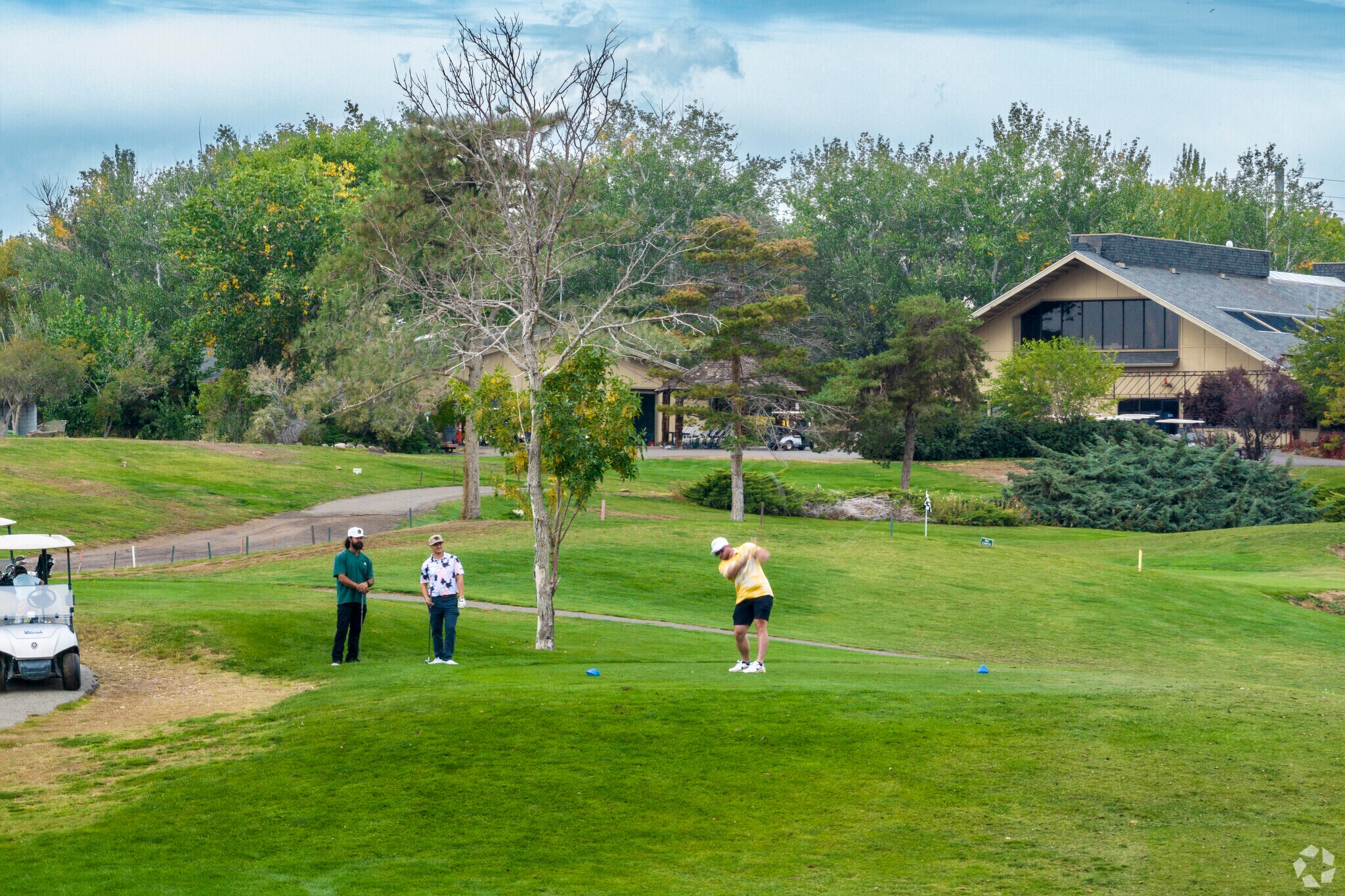 The Wildcreek Golfcourse is open to the public, providing a simple layout of 9 hole golf.