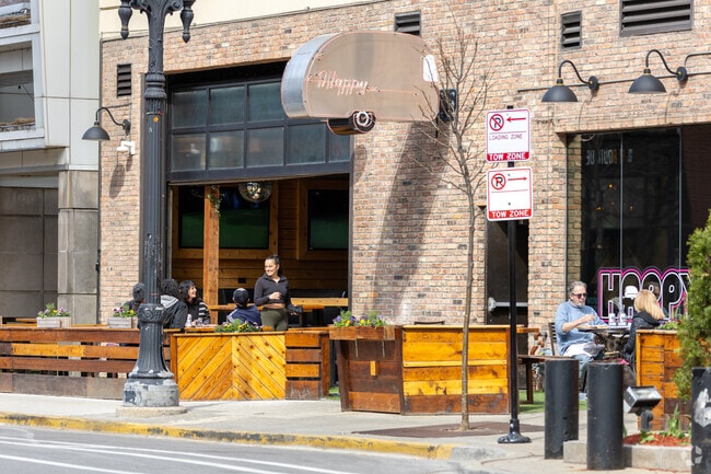 Happy Camper is a popular pizza place to get drinks with friends in Old Town.