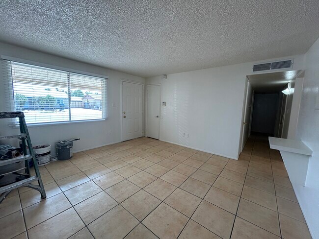 7132 W Devonshire Ave, Phoenix, AZ 85033 - photo 6