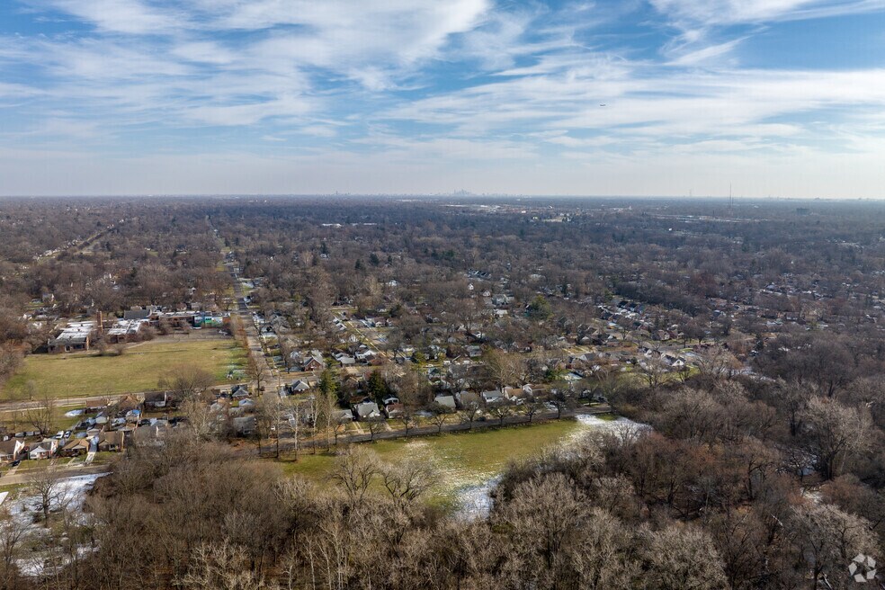 Neighborhood_ElizaHowell_V1_120523