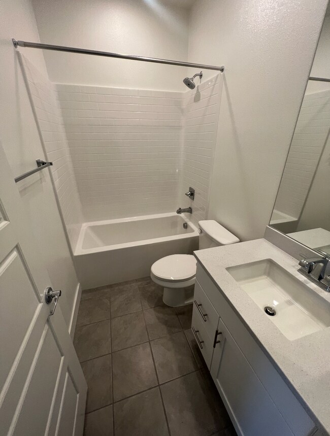 1033 Sage Ln unit Room 1, Gardena, CA 90247 - photo 6