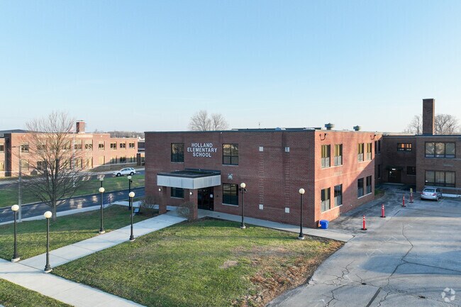 Holland Elementary Side View