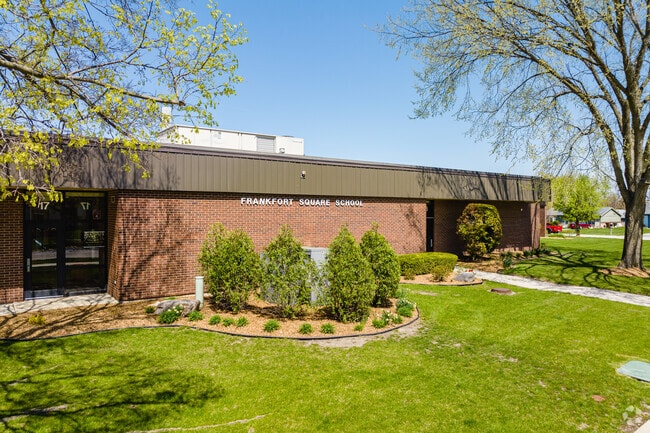 Frankfort Square Elementary School is a highly-rated school in the community.