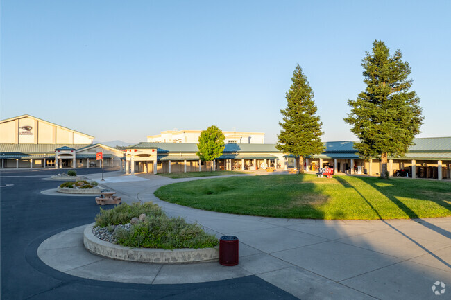 Foothill Plus High School serves grade 9-12.