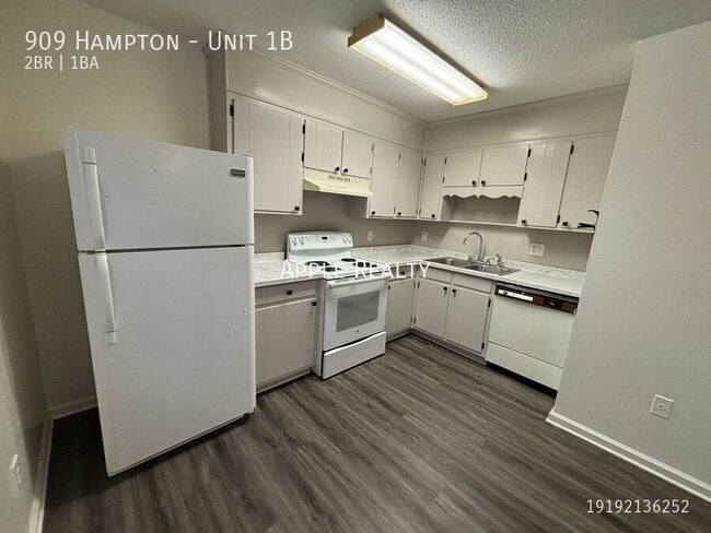 909 Hampton St unit 1B, Eden, NC 27288 - photo 4