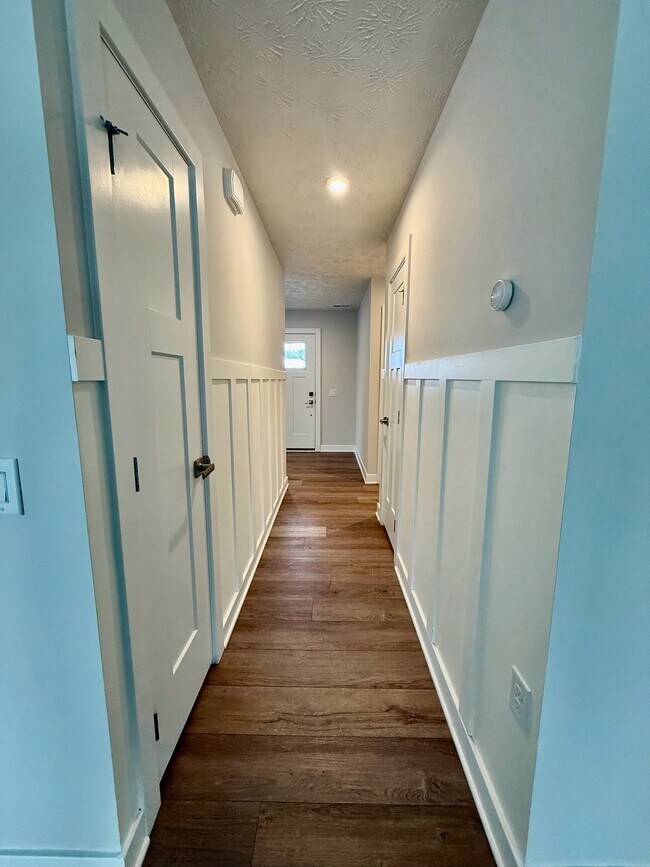 1097 Arbor Dr, Tipp City, OH 45371 - photo 3