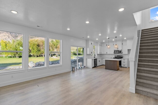 324 W 950 N, Brigham City, UT 84302 - photo 7