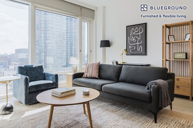 572 11th Ave unit FL12-ID1519, New York, NY 10036 - photo 2