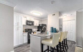 1700 Charleston Place Ln, Charlotte, NC 28212