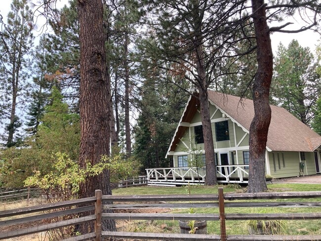 18710 Choctaw Rd, Bend, OR 97702 - photo 2