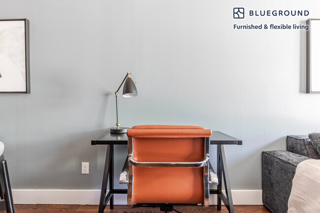 187 Kent Ave unit FL4-ID2080, Brooklyn, NY 11249 - photo 5