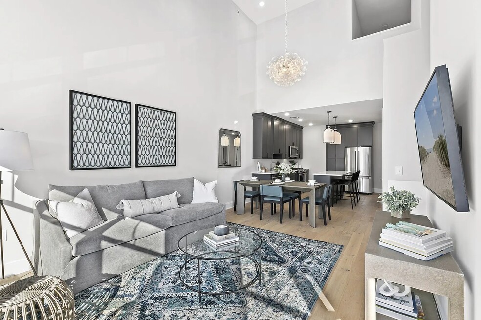 Meadowbrook Pointe East Meadow, The Doncaster Plan unit 37686304, East Meadow, NY 11554 - photo 1