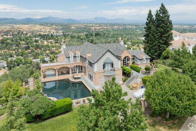 Some mansions on the North side of manzanita have stunning views.