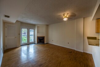 340 Franklin St Unit 405, Cambridge, MA 02139