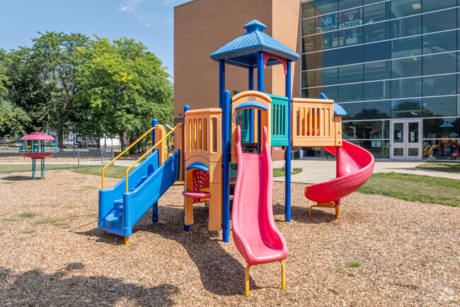 Sibley Elementary is a public school located in Grand Rapids, Michigan.