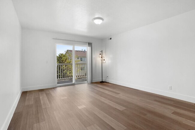 Clinton Towne Center Apartments, Clinton, UT 84015 - photo 3