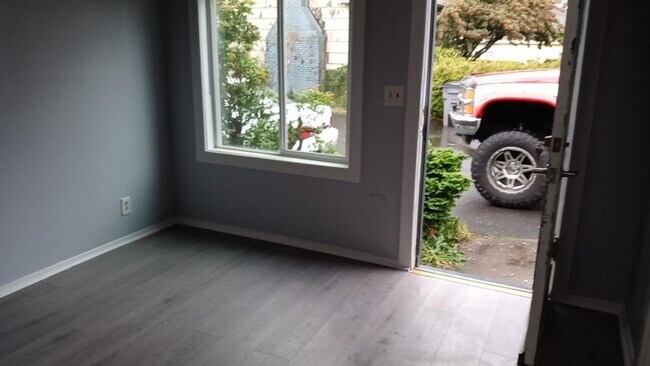 430 S Holladay Dr unit 1, Seaside, OR 97138 - photo 6