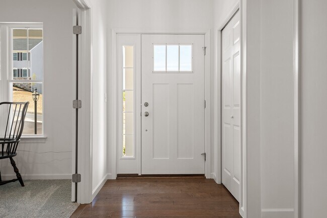 2007 N Fall Harvest Dr unit 37216310, Mechanicsburg, PA 17055 - photo 5