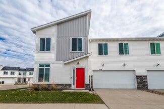 329 NE Otter Dr, Waukee, IA 50263