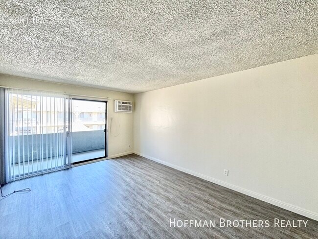 20339 Saticoy St unit 39, Canoga Park, CA 91306 - photo 5