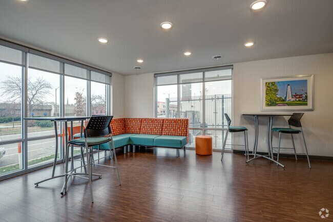 City Place Apartments, Milwaukee, WI 53212 - photo 6