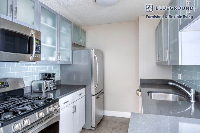 189 W 89th St unit FL11-ID1050, New York, NY 10024 - photo 7