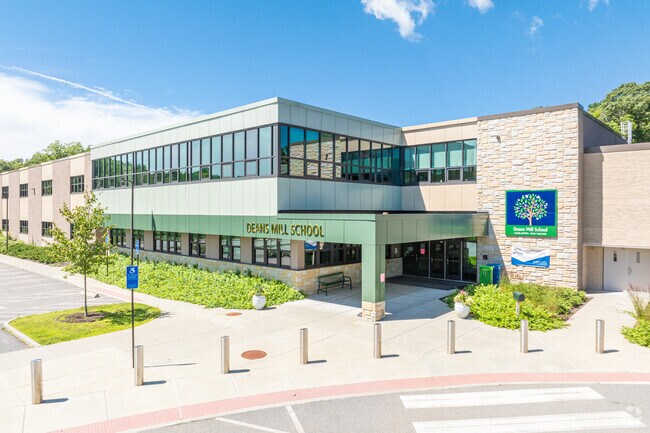 Deans Mill School is part of a limited but growing list of publicly funded schools in CT.