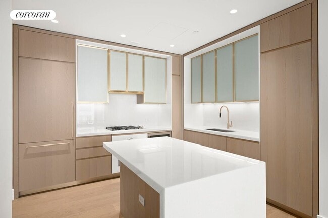 201 E 74th St, New York, NY 10021 - photo 2