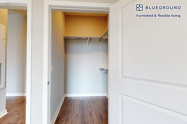 332 Halstead Ave unit FL4-ID3505A, Harrison, NY 10528 - photo 7