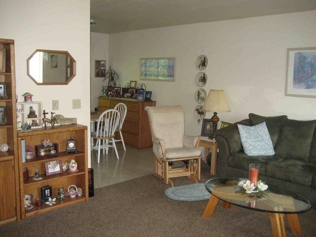 Lookingglass Apartments, Roseburg, OR 97471 - photo 3