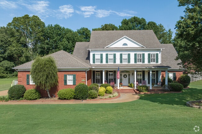Many homes in Desoto County have well manicured lawns.