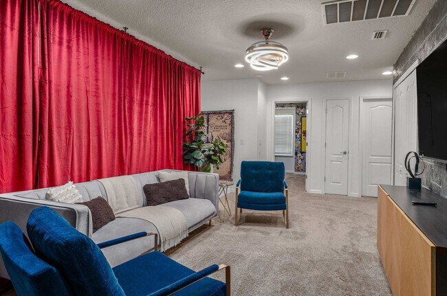 1978 Majorca Dr unit ID1353791P, Kissimmee, FL 34747 - photo 3